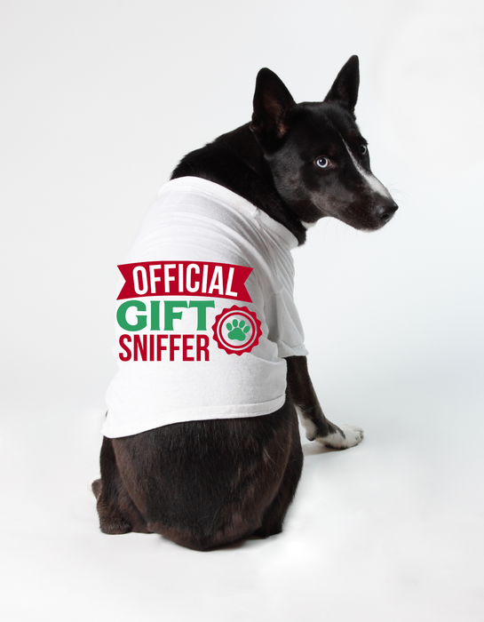 Christmas Funny Dog T-Shirt: Gift Sniffer